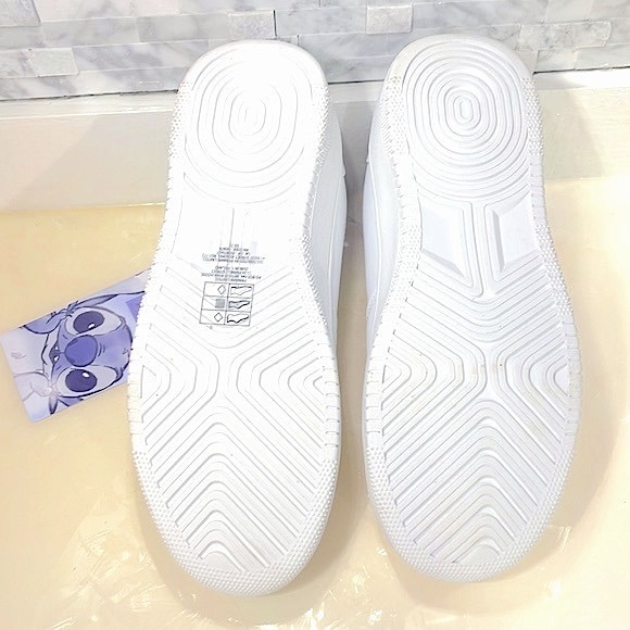 🆕 Disney Stitch Ltd Edition Periwinkle Paint Splatter Low-Top Sneakers - Picture 8 of 9